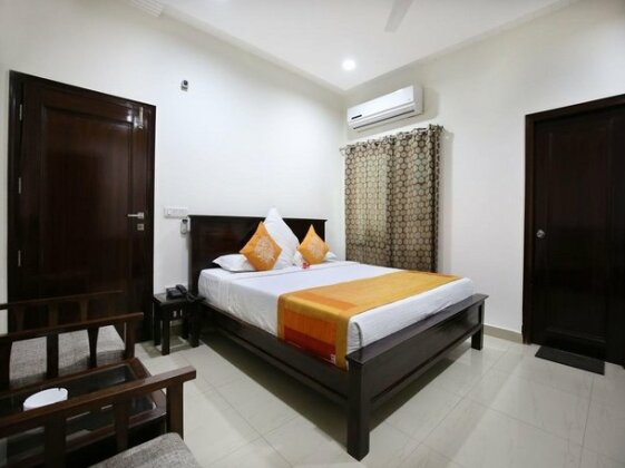 OYO 3791 Hotel Umed Grand - Photo5