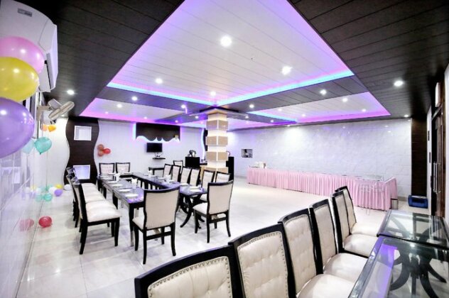 OYO 4963 Hotel Inderprasth - Photo4