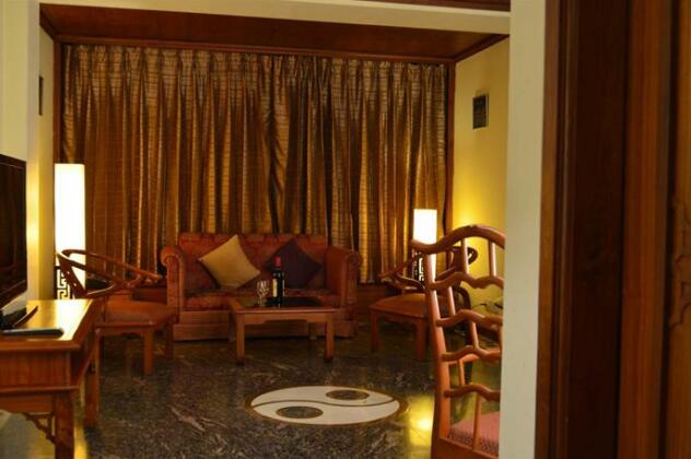 The Maya Hotel - Photo4
