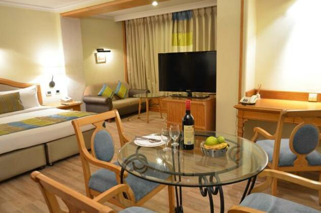 The Maya Hotel - Photo5
