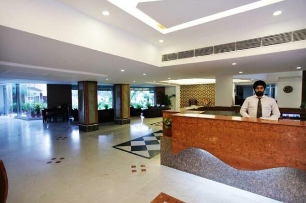 Country Inn & Suites By Radisson Jammu - Photo3