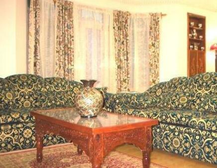 Hotel Aman Palace Srinagar - Photo2