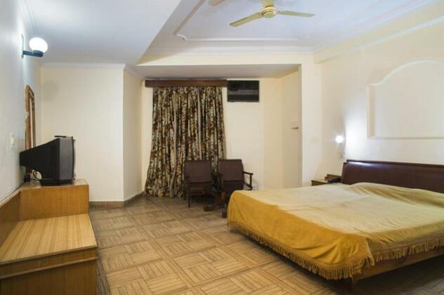 Hotel Atul Regency - Photo2
