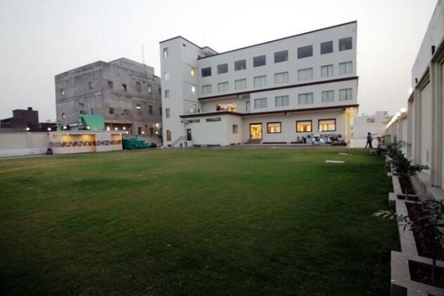 Mango Hotels Jammu - Photo2