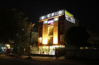 Satyam Hotel