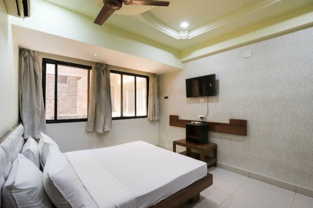Hotel Janki Jamnagar - Photo2