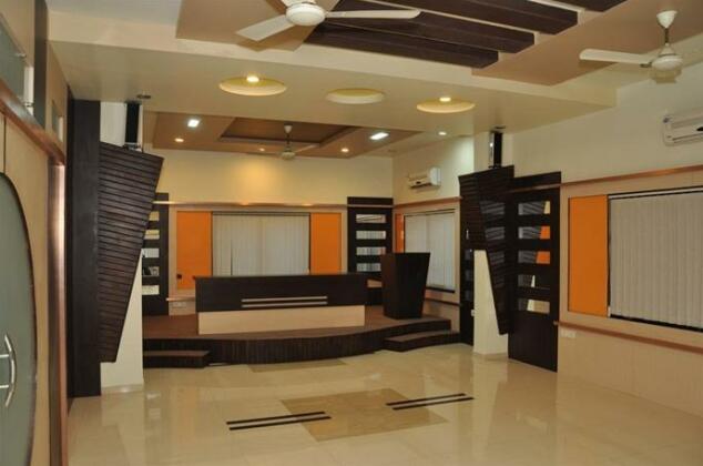 Hotel Keshwara's Residency - Photo4