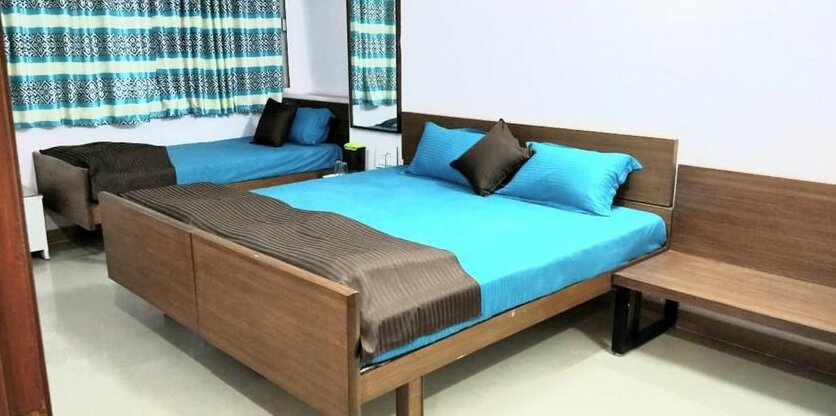 Hotel Ravi Residency - Photo2
