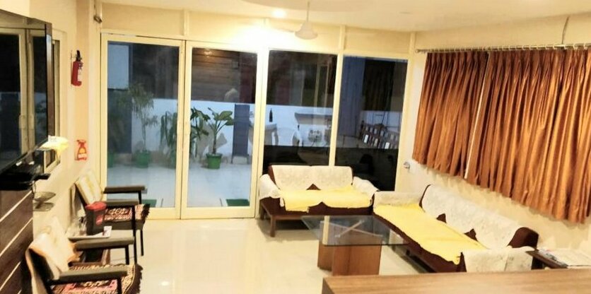 Hotel Ravi Residency - Photo5