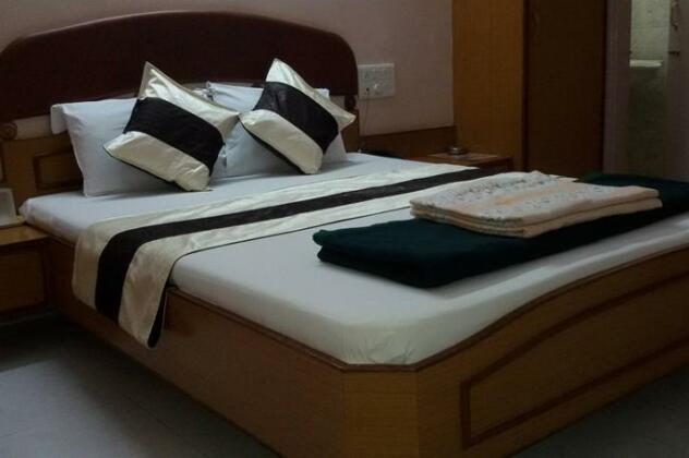 Hotel Shree Darshan - Photo2