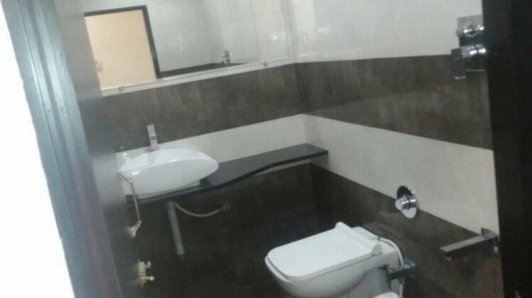Hotel Trimurti Jamnagar - Photo5