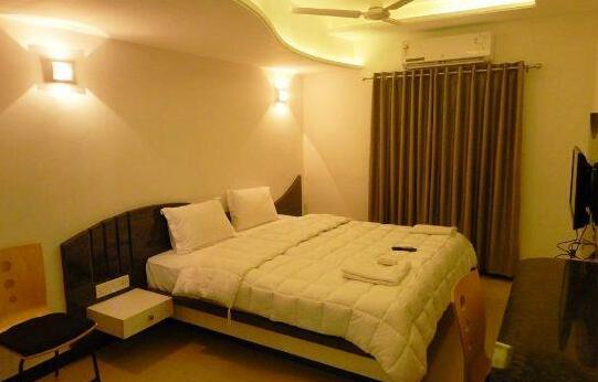 Hotel Vraj Inn - Photo2