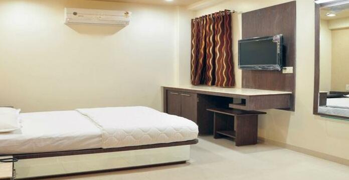 Hotel Vraj