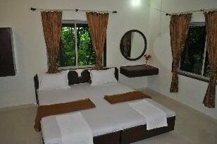 Mountain Range Wild Camp Resort - Photo2