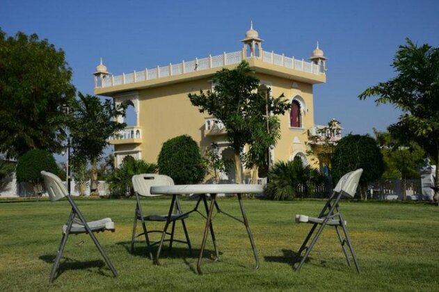 Man Singh Hotel and Resorts - Photo3