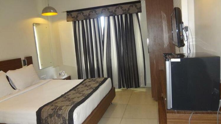 Hotel Sheela Shree Plaza - Photo2