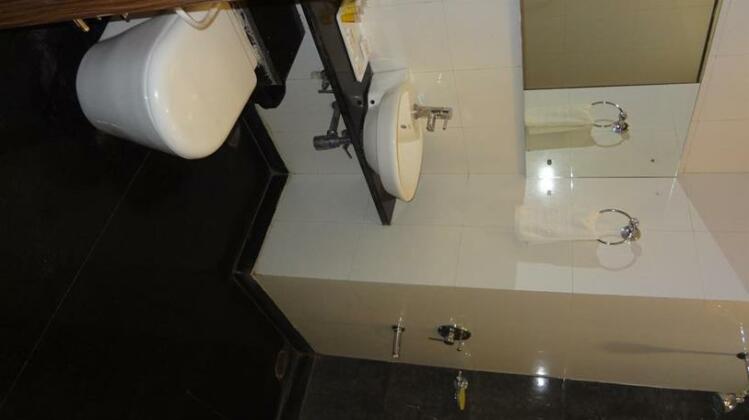 Hotel Sheela Shree Plaza - Photo3