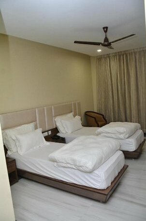 Hotel Gard Surya - Photo3