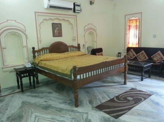 STARiHOTELS Jhunjhunu - Photo4