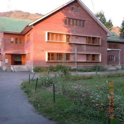 Holiday Inn Guest House - Photo5