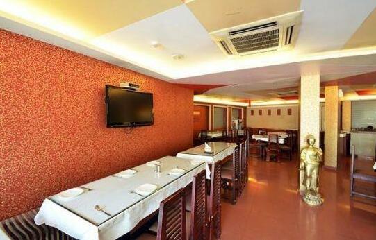 Apex Intercontinental - Photo2