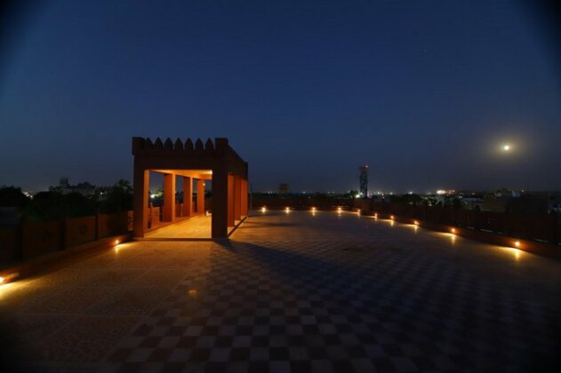 Chanod Haveli - Photo2