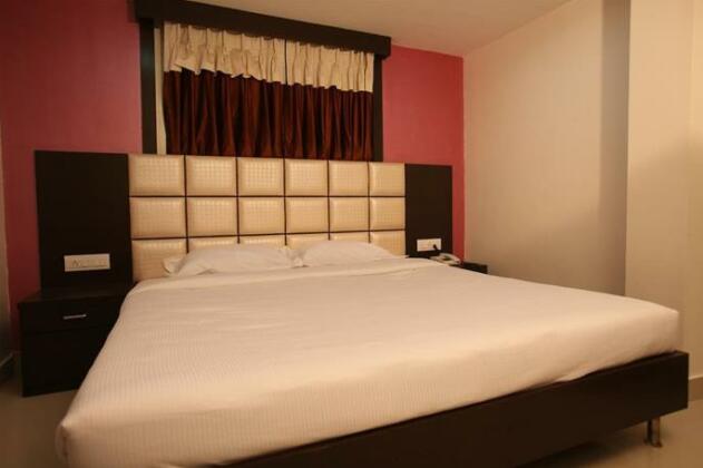 Hotel Jain Excellency - Photo3