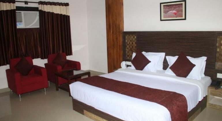 Hotel Siddharth Induspark - Photo4
