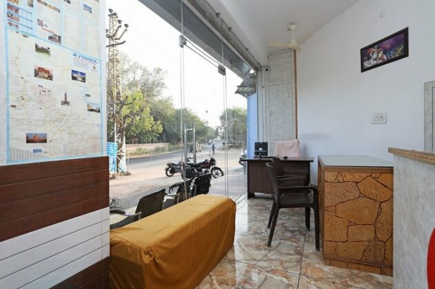 OYO 10610 Anand Guest House - Photo5
