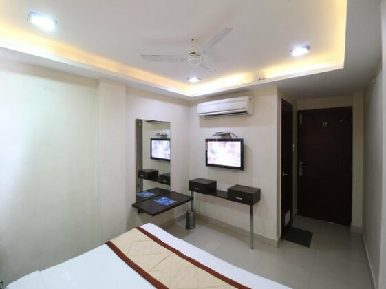 OYO Rooms Shastri Nagar Barkatullah - Photo4