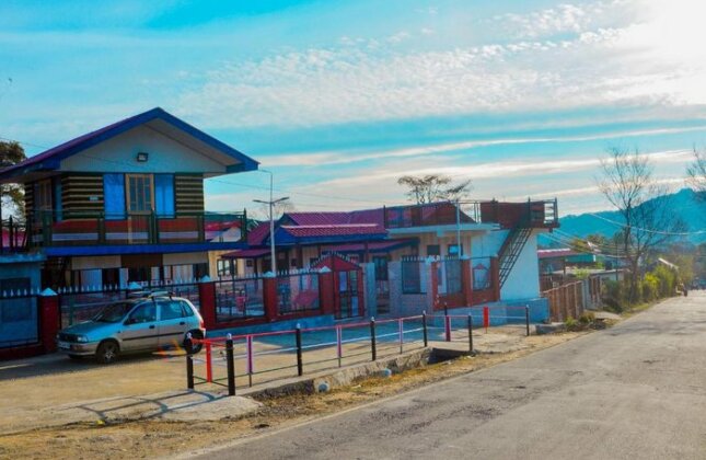 Hotel Hilly Resort - Photo4