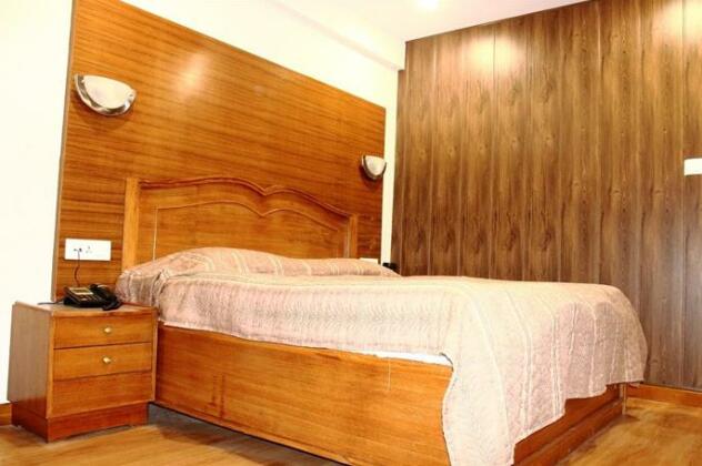 Hotel Dronagiri - Photo3