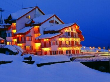 Ski & Snow Cliff Top Club Holiday Resort at Auli Uttarakhand