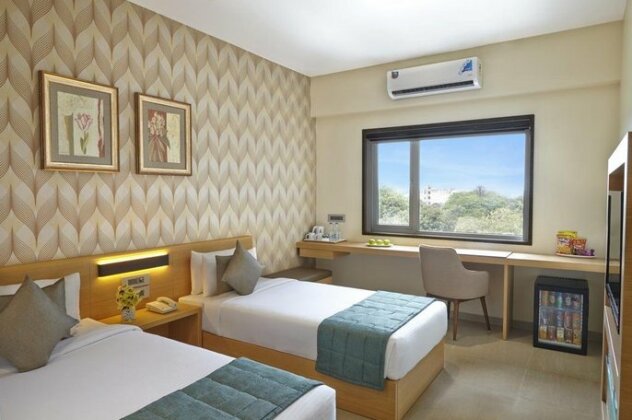 Click Hotel Junagadh - Photo4