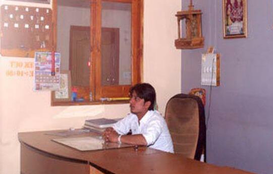 Hotel Leo Junagadh - Photo2
