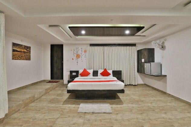 OYO 36026 Comfort Inn Regency - Photo4