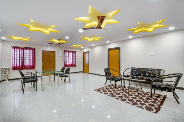 OYO 65421 Nakshatra Suites And Function Hall - Photo2