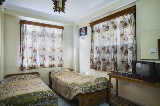 J P Lodge - Photo2