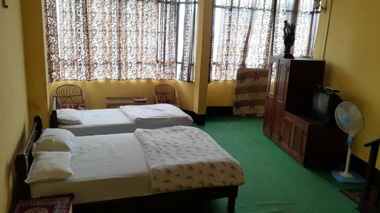 King Thai Hotel and Restaurant - Photo5