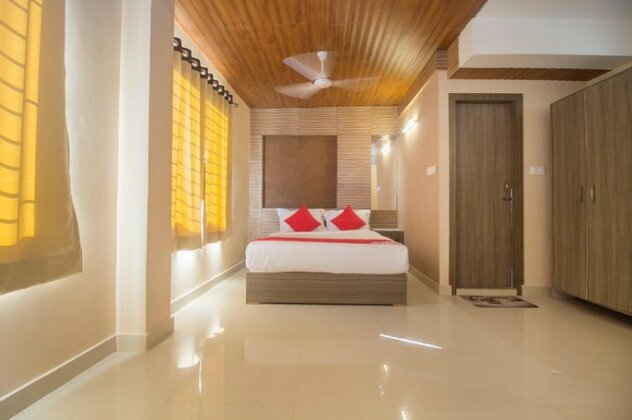 OYO 24810 Silver Crescent - Photo3