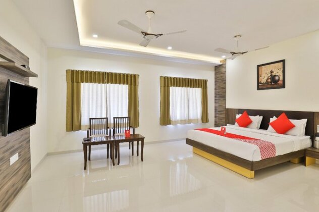OYO 3783 Hotel Bhavani Palace - Photo2