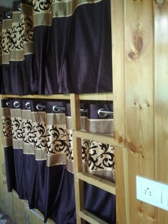 The Alpine Nest Hotel - Photo3