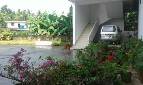 Ayshas Home Stay - Photo5