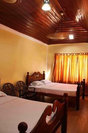 Chandragiri Bungalow - Photo2