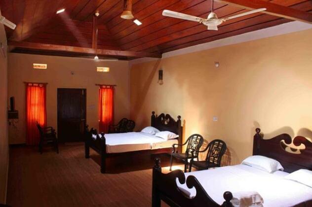 Chandragiri Bungalow - Photo4