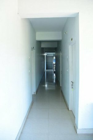 OYO 23107 Rasha Residency - Photo2