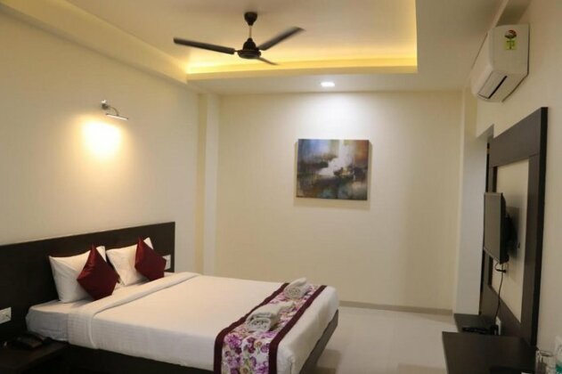 The Hotel Relax - Photo4