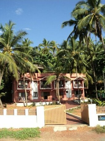 Club 7 Beach Resort - Photo4