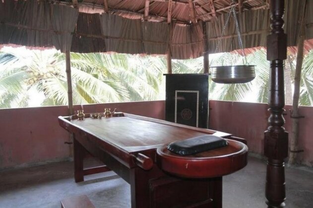 Club 7 Beach Resort - Photo5