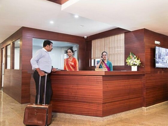 Hotel Rainbow Suites - Photo2